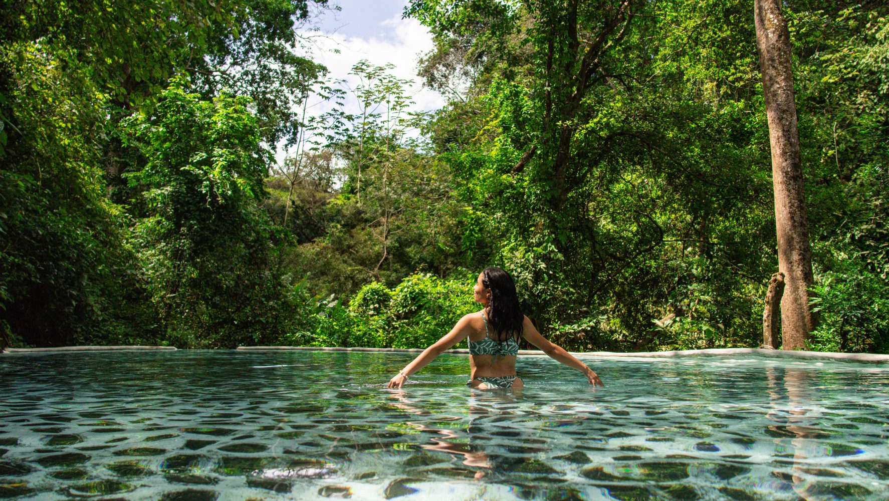 Hot springs in Guanacaste Costa Rica at Rincon Thermal Springs